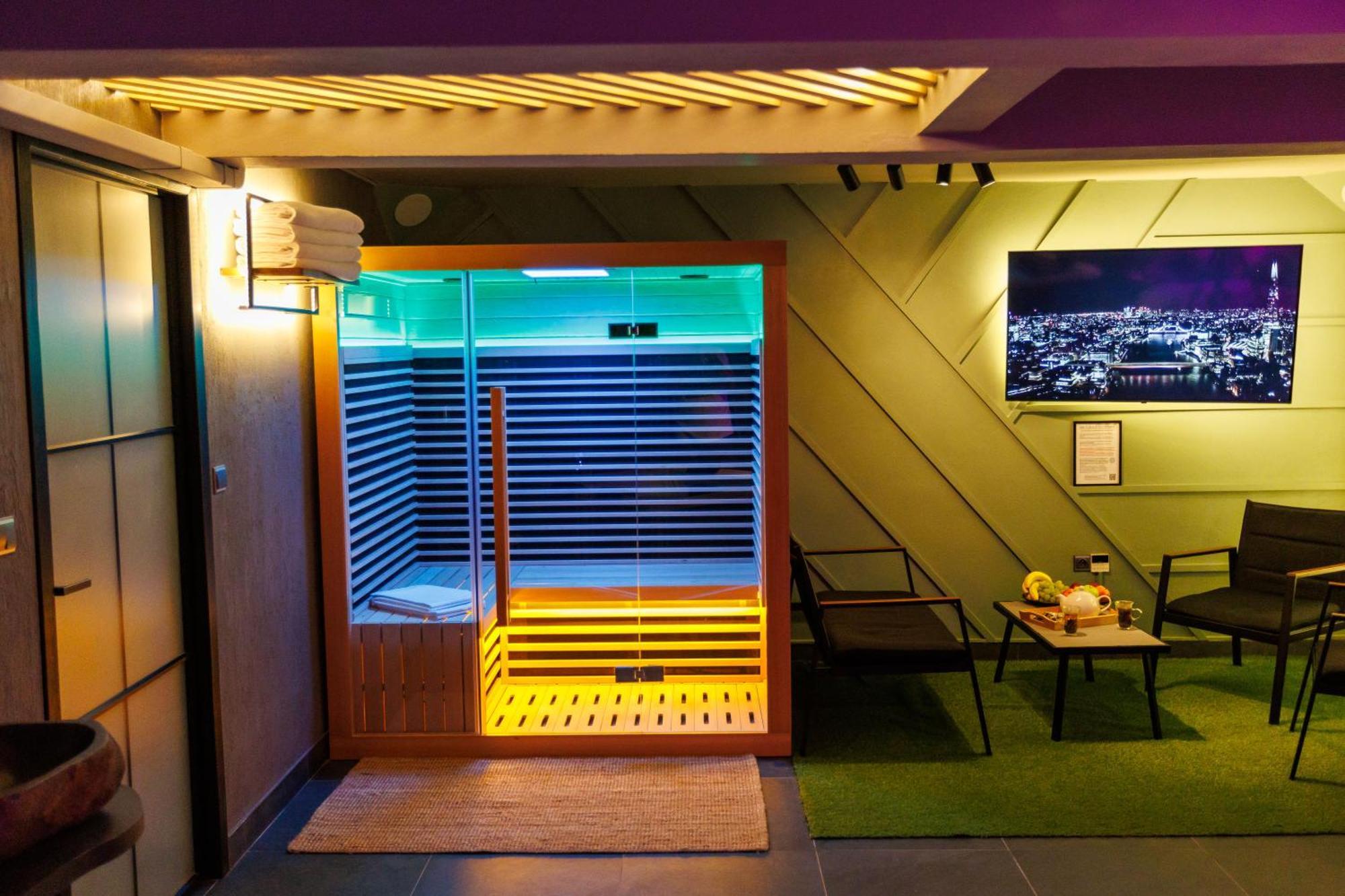 Leo Apartment Suite & Private Spa Zone - Old City Bratislava Exterior foto