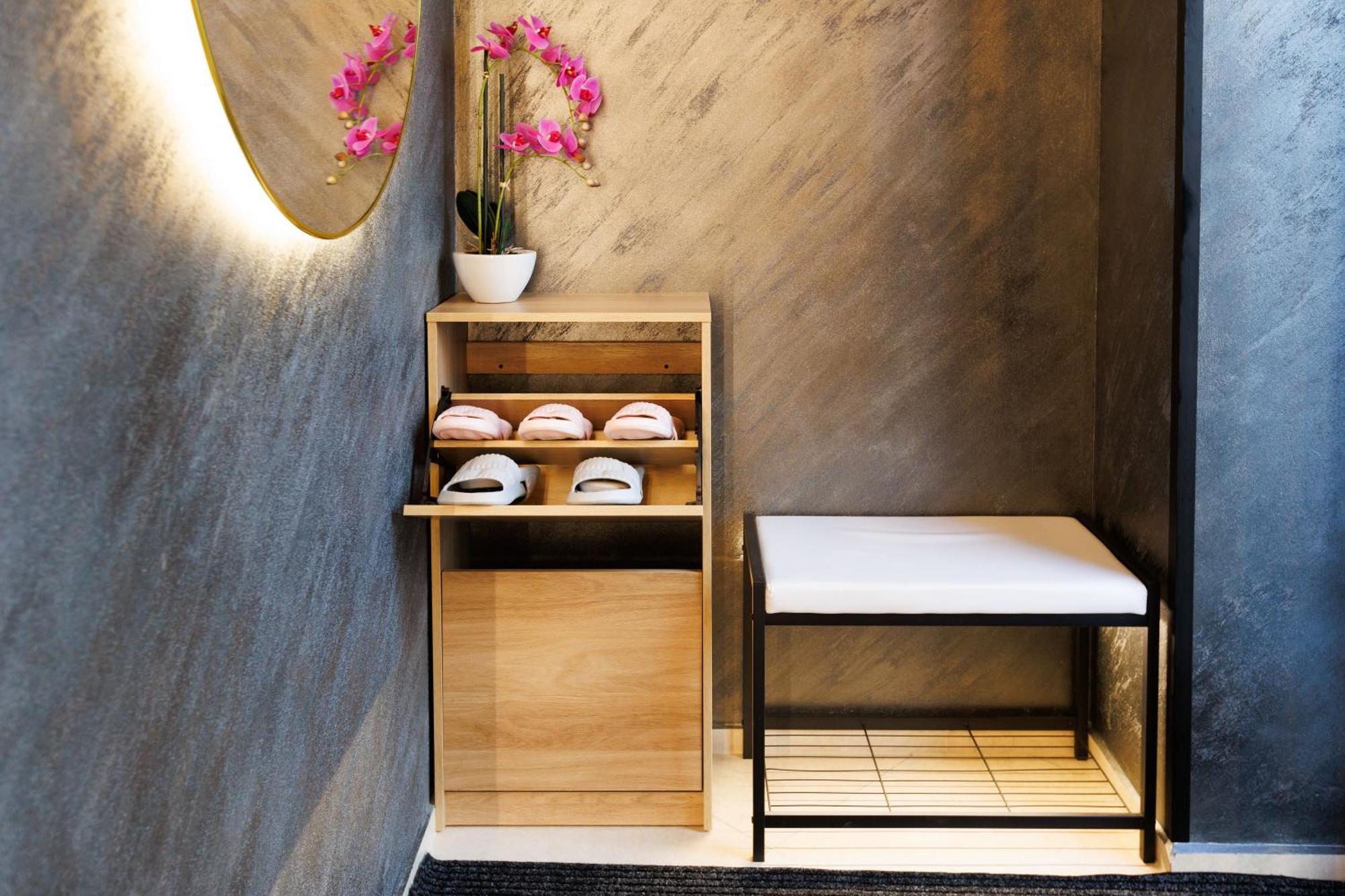 Leo Apartment Suite & Private Spa Zone - Old City Bratislava Exterior foto
